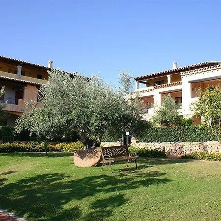 Aparthotel Il Borgo Porto San Paolo (Sardinia)