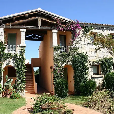 Aparthotel Il Borgo Porto San Paolo (Sardinia)