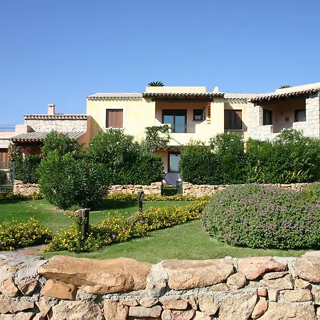 Aparthotel Il Borgo Porto San Paolo (Sardinia)